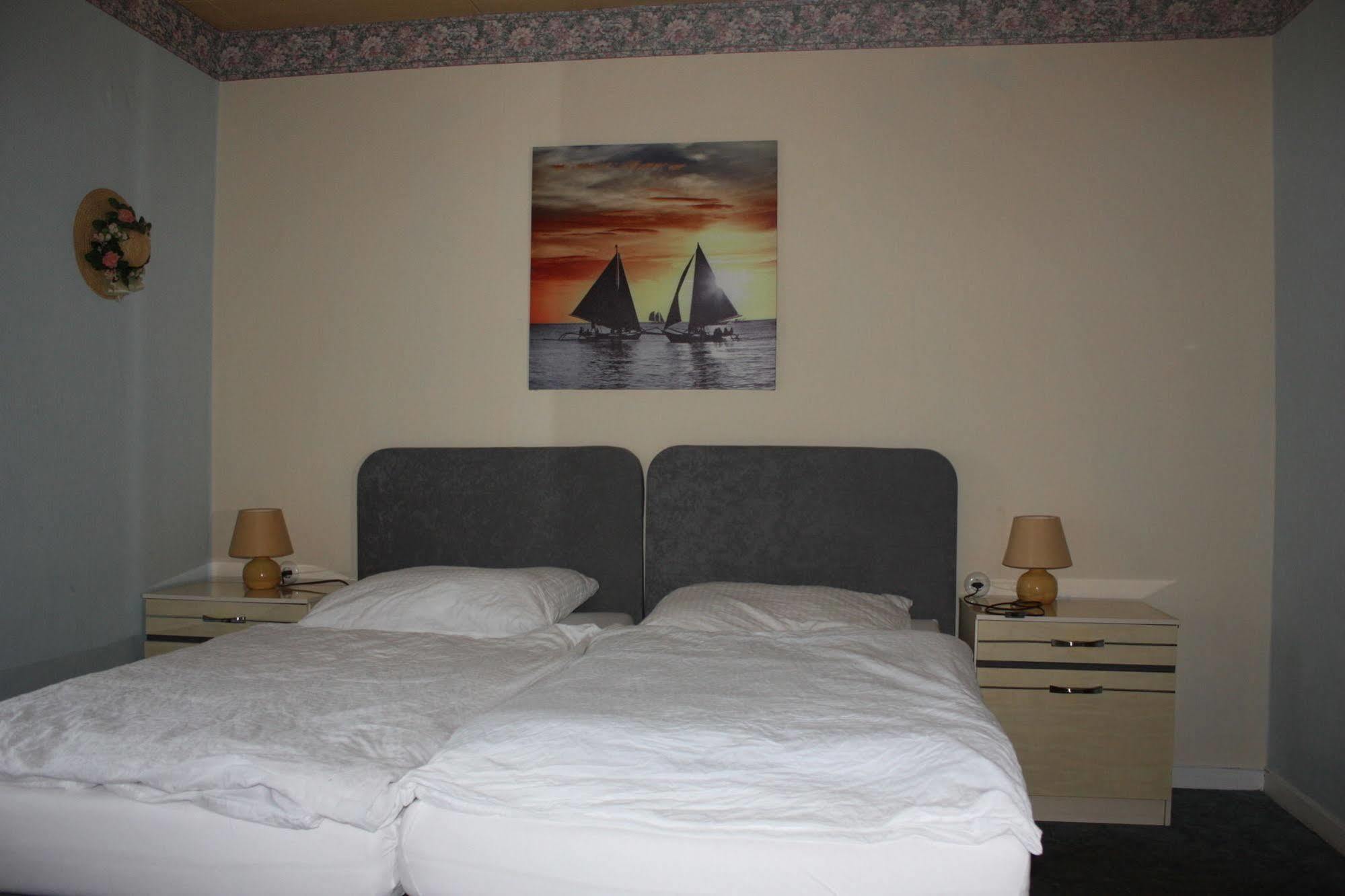 Weimer Hotel Weinähr Eksteriør bilde